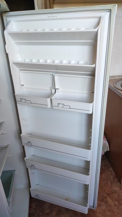 Продам хороший холодильник