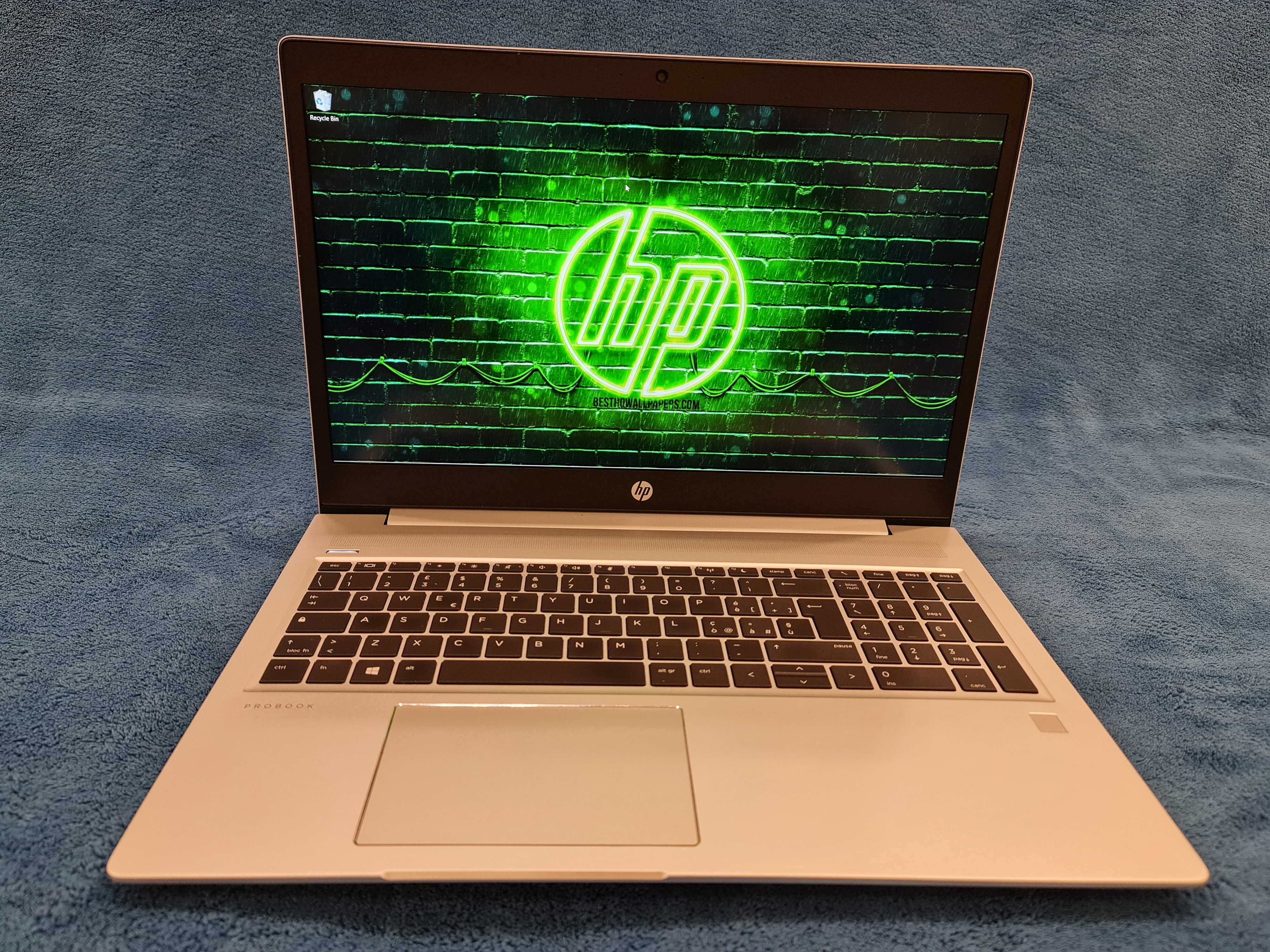 laptop gaming HP ,intel core i7-8550, video 4 GB nvidia, 15,6 inch