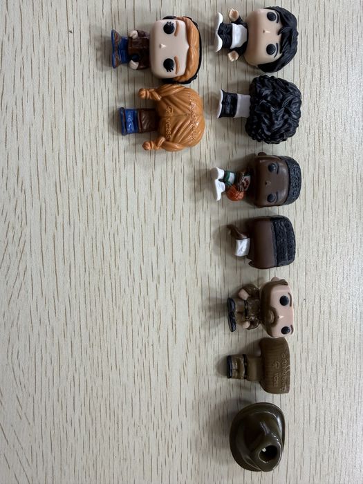 Продаю фигурку осд из очень странные дела