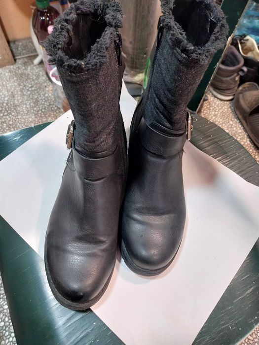 Продавам зимни кожени ботуши 38 номер