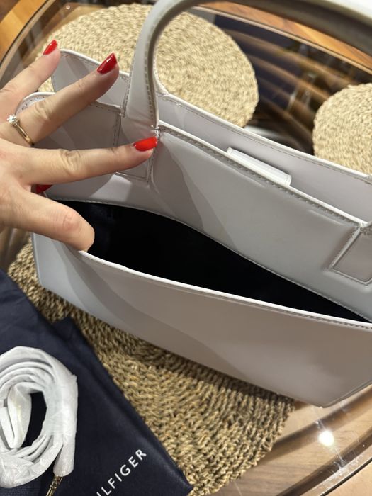 Дамска чанта Tommy Hilfiger