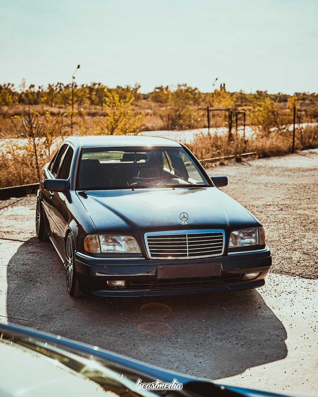 Мерс бампер w124,190,140,202,210,211,220 БМВ е34 е36 е38 Е39 бампер