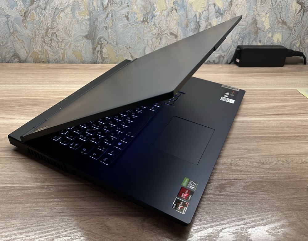 Lenovo Legion 17АСH6Н "/R7-5800/ RTX 3070/RAM 16/SSD 512