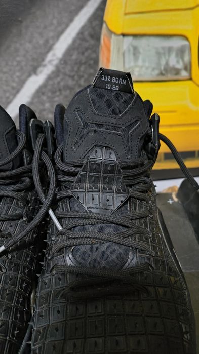 Найк Джордан 44 номер обувани 2 пъти