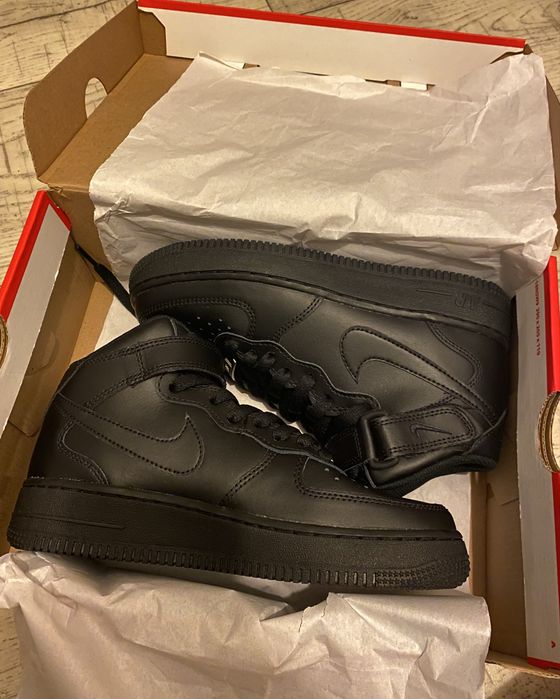 Продам кеды Найк Оригинал