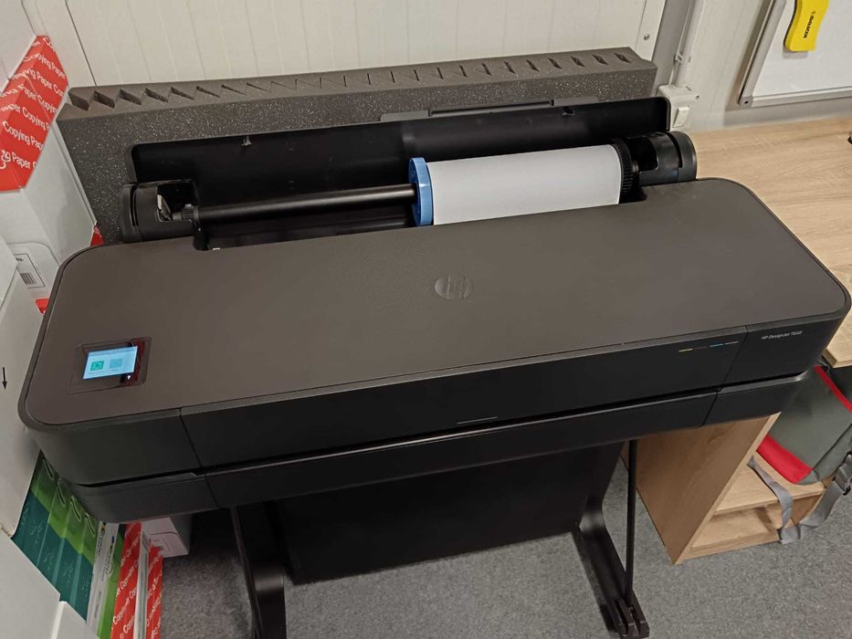 Plotter HP DesignJet T650 24-in Printer, Wireless, A1 + consumabile