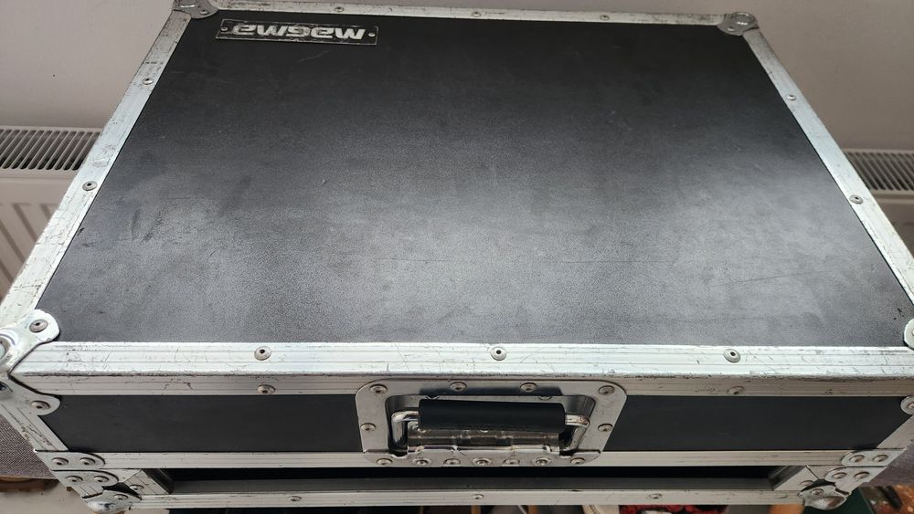 Consola Traktor S2 MK3 cu case