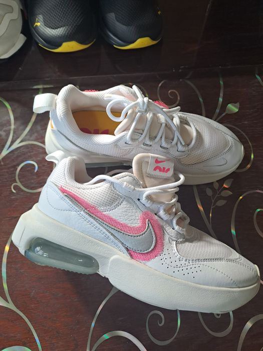 Adidas Puma Nike noi germania