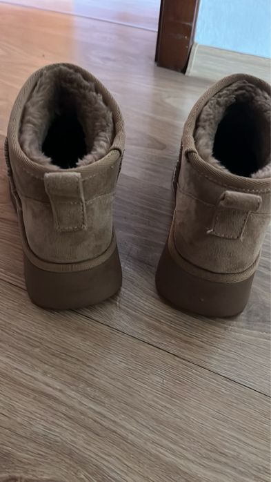 Обувки 38 като нови  Deichmann