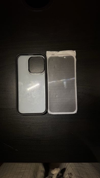 Husa si folie Privacy Iphone 14 PRO