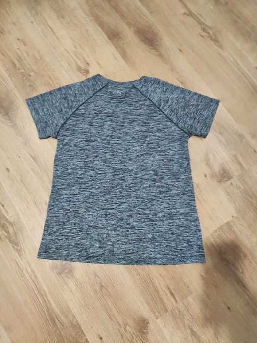 Tricou dama Under Armour mărimea M