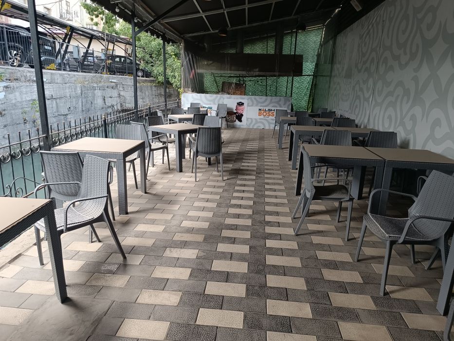 Сдается кафе сомса на метро Хамза