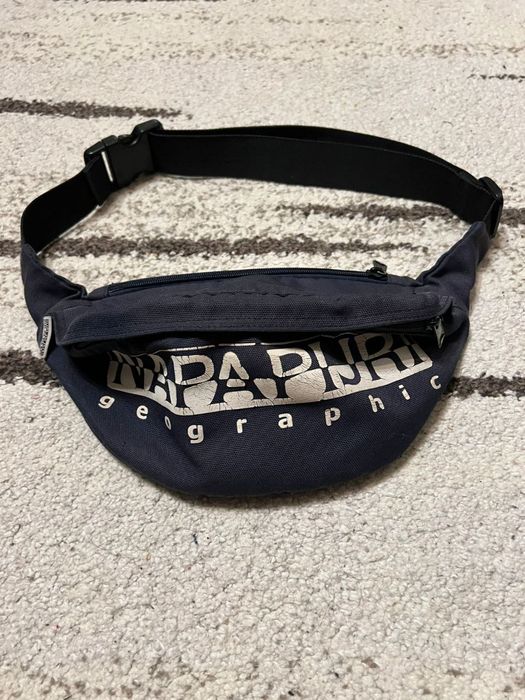 Бананка napapijri поясная сумка