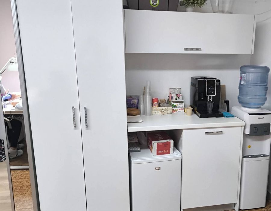 Продава се цялата конструкция