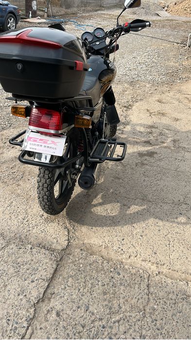 Мотоцикл  SUSUKI …