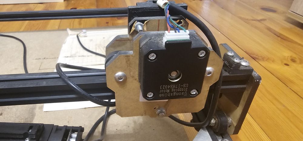 Машина за лазерно гравиране и рязане