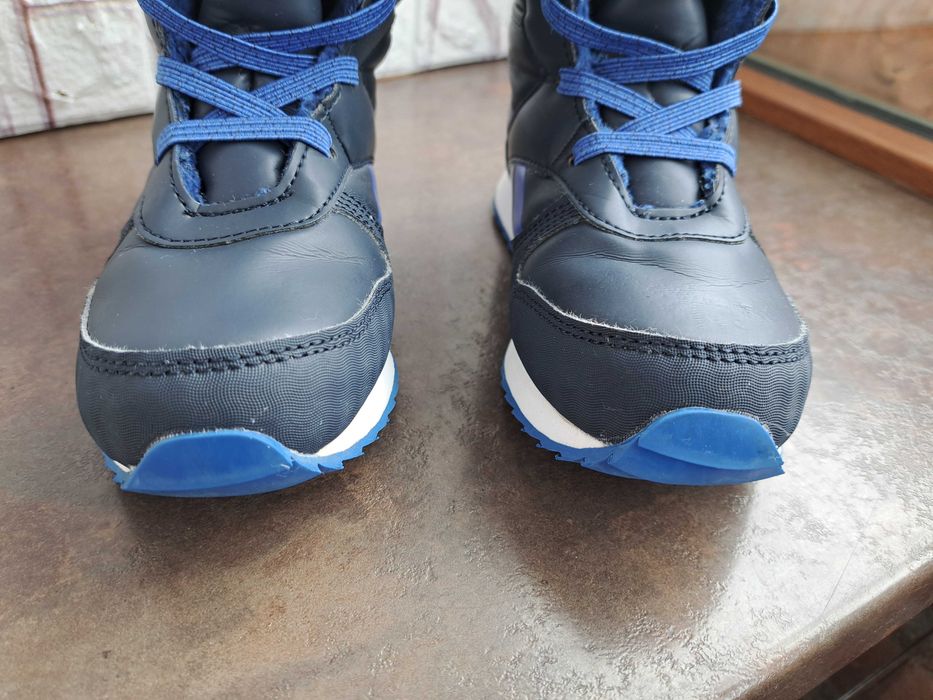 детски ботуши,зимни обувки,боти,апрески,Reebok номер29 за момче,адид