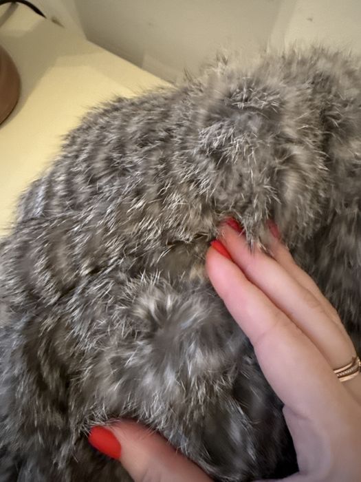 Caciula blana naturala iepure noua