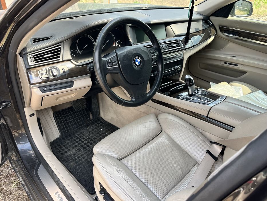 Interior scaune banchete incalzire ventilatie perdelute bmw f02 long