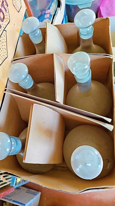 Продам графин с кишечкой