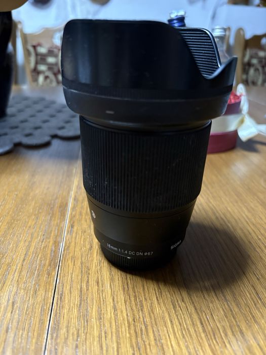 Sigma 16mm 1:1.4 dc dn 67