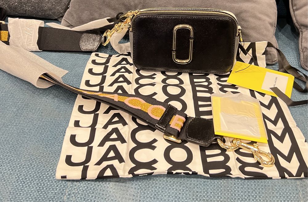 Mark Jacobs The snapshot camera bag.100%ориг.Със сериен номер,етикети!