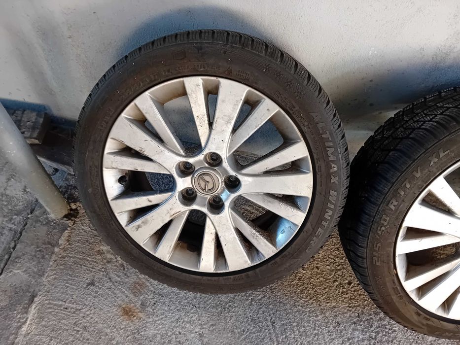 Алуминиеви джанти със зимни гуми за Мазда 6 215/50/17