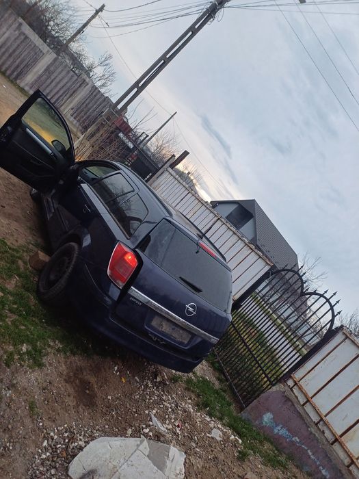 Vand sau dezmembrez motor desel  nr de tel