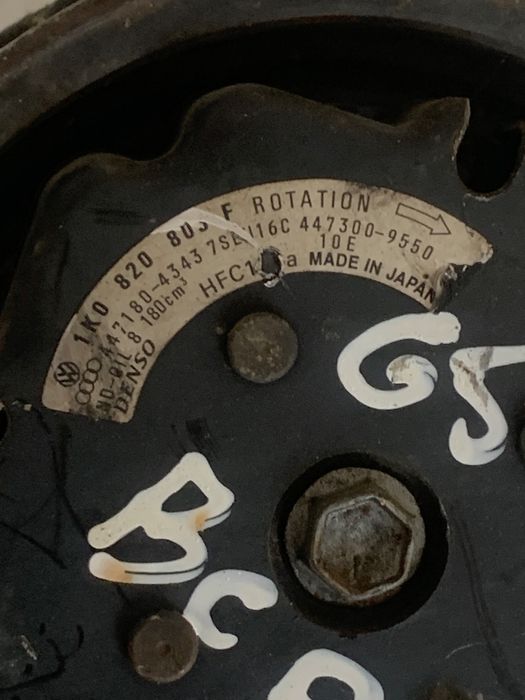 Compresor  AC VOLKSWAGEN GOLF V 1K1 2003 - 2009 1.4 16V BCA OEM 1K0820