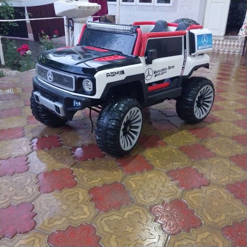 Pultli mashina sotiladi