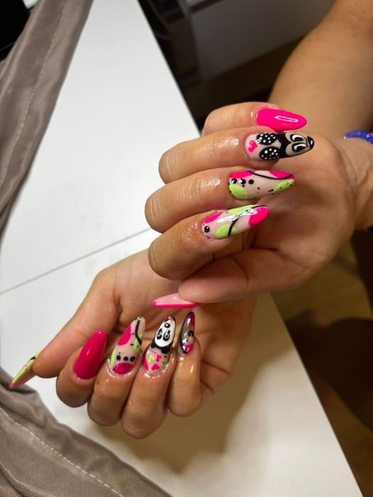 Маникюр на Най-ниски цени.