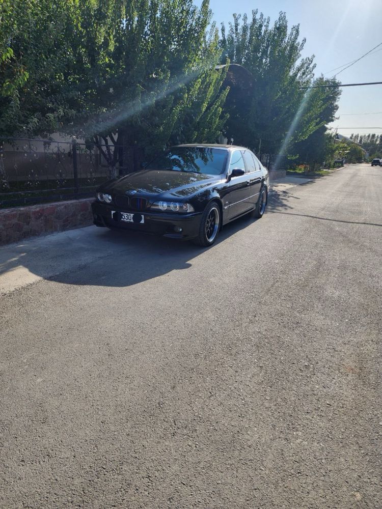 BMW E39    530i сотилади холати аьло