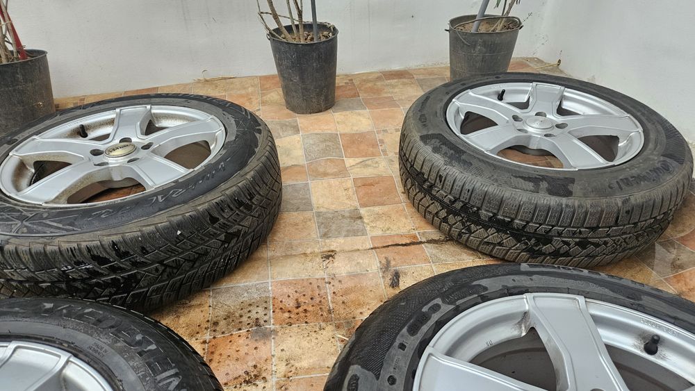 Джанти 17" 5х114 и гуми 215 65 17 - 4бр. зимни гуми Continental Winter