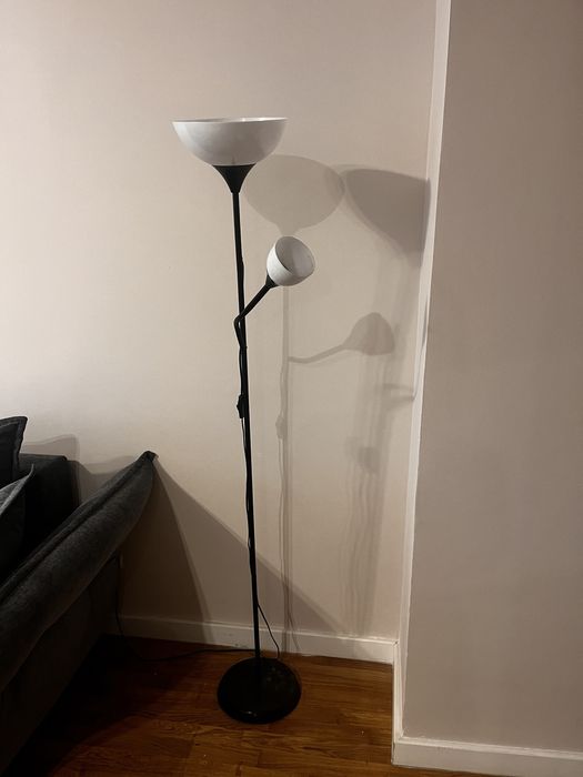 Lampadar Ikea alb si negru