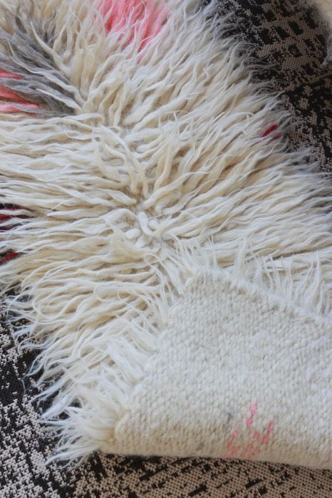 Ръчно тъкани килими.