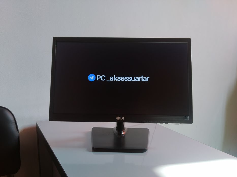 Monitor LG 20 li sotiladi