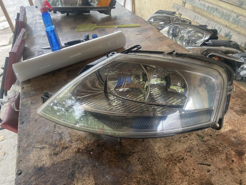 Ляв фар за ситроен ц3