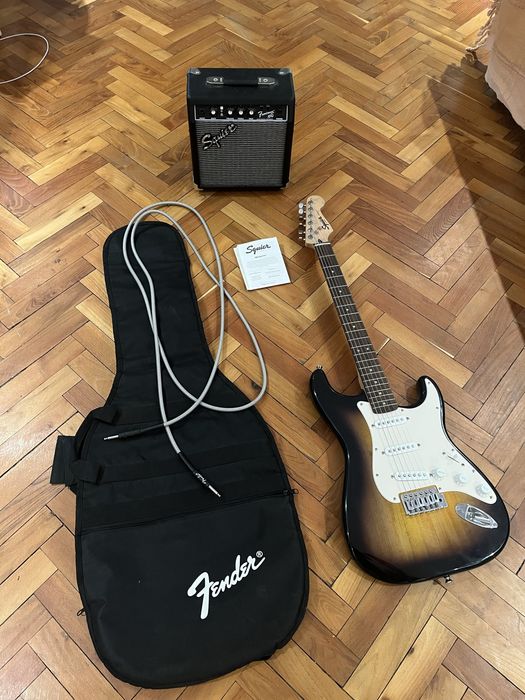 Set chitara electrica Squier, amplificator, husa