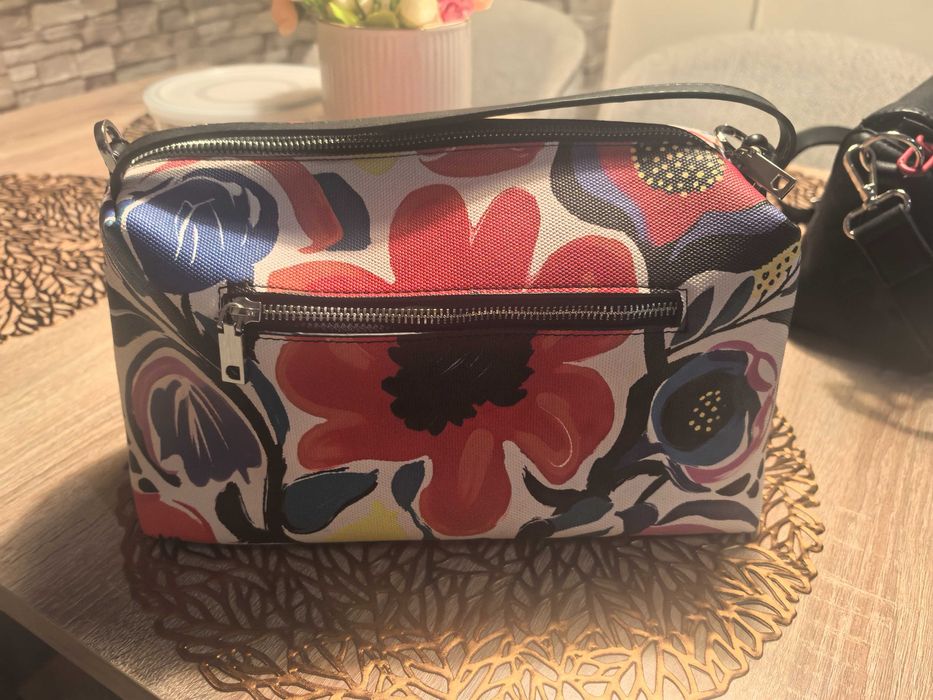 Desigual нова чанта