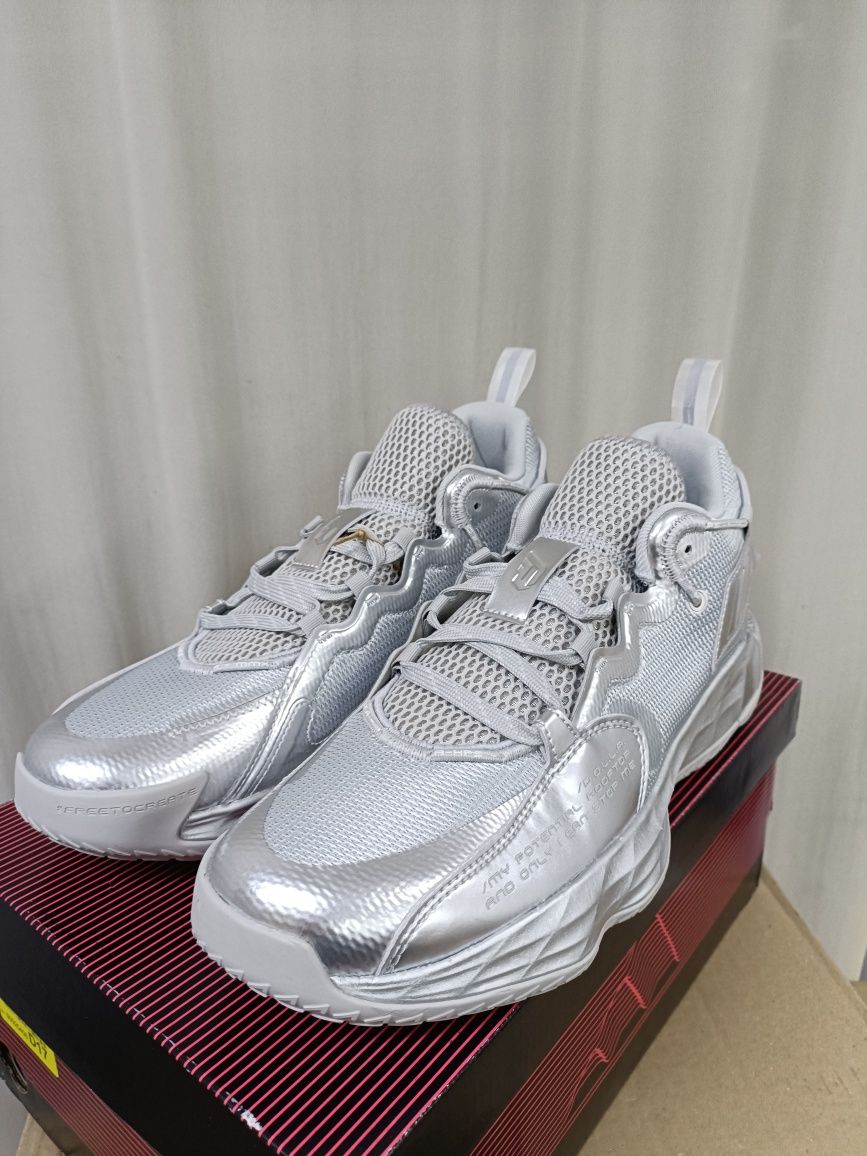 Adidas Dame 7 Extply номер 46 код 19A