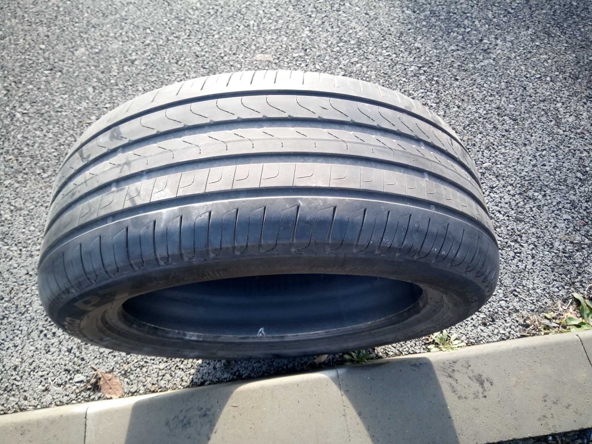 De vanzare---Anvelope de vara PIRELLI,  Pentru BMW   245/45- R18 .