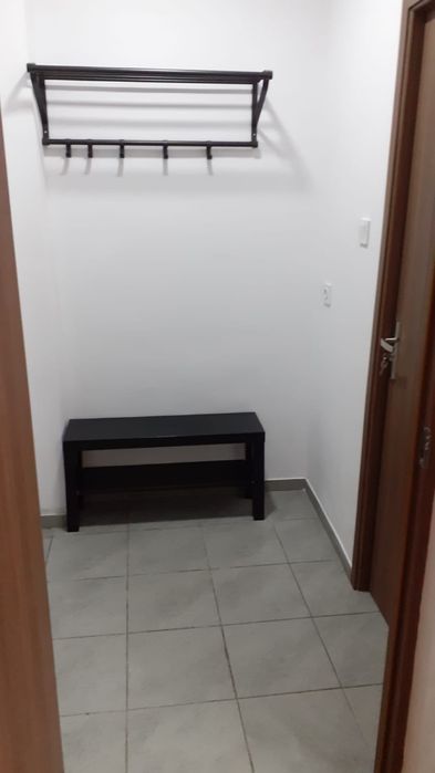 Inchiriez garsoniera