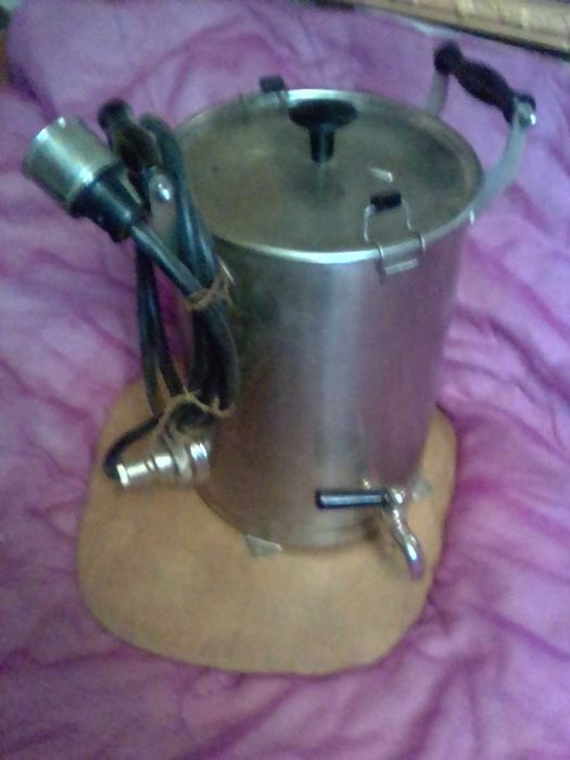 Водонагреватель ( Самовар ).типа Титан.