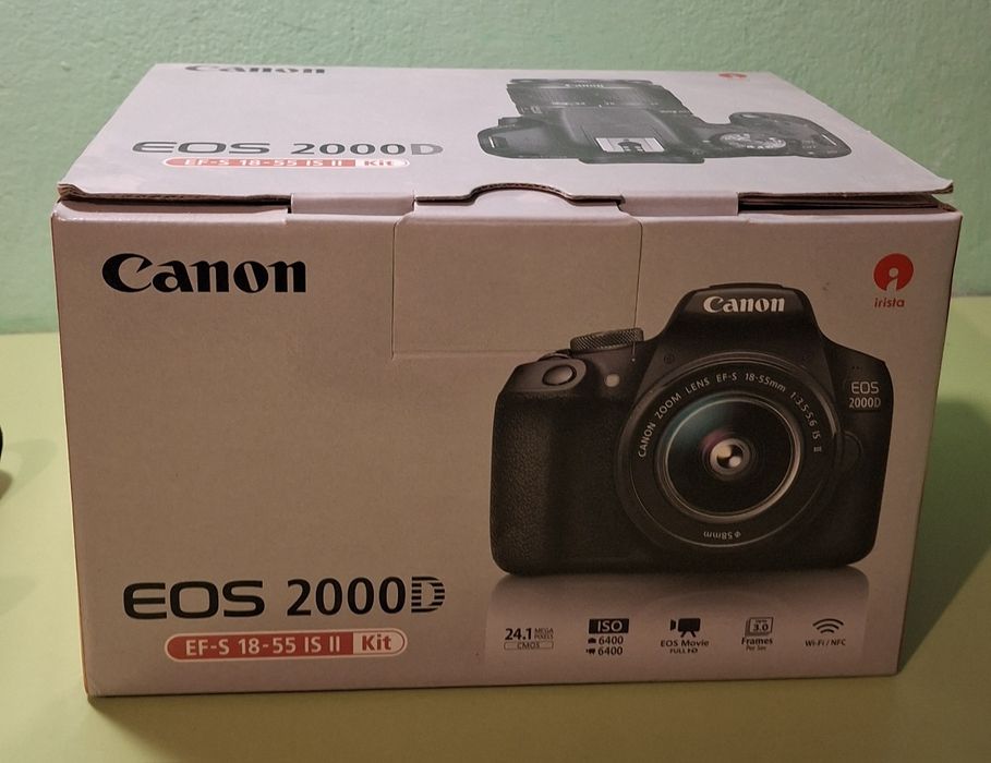 Canon EOS 2000D +obiectiv EF-S 18-55mm IS II