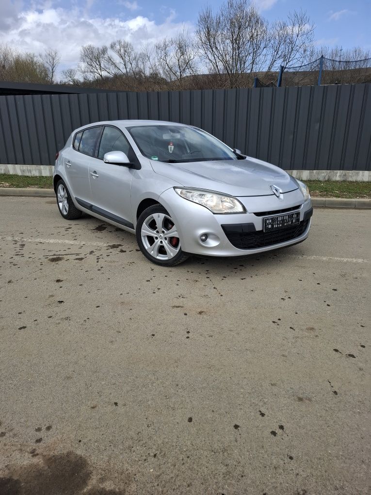 Vând Renault Megane 1.5 Diesel 110cp
