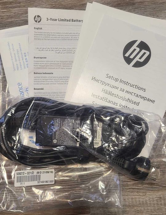 Оригинално Зарядно за HP лаптоп, part.num: 677777 -001, чисто ново