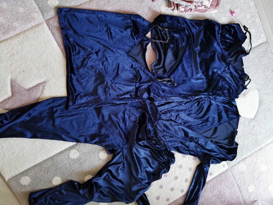 Set pijamale catifea roz și albastru închis 100 ambele