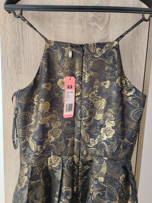 Дамски официални рокли