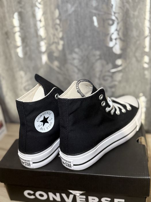 Converse Chuck Taylor All-Star Platform