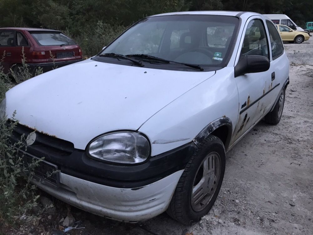 Opel Corsa 1.2 45кс 1998г На Части